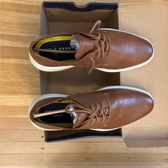 New Cole Haan size 10.5 - Picture 4 of 5